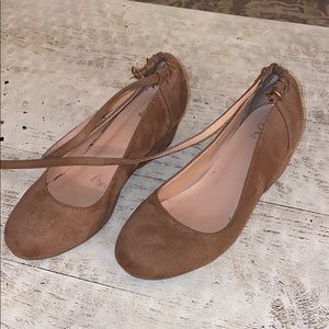 Suede feel wedges - tan colored